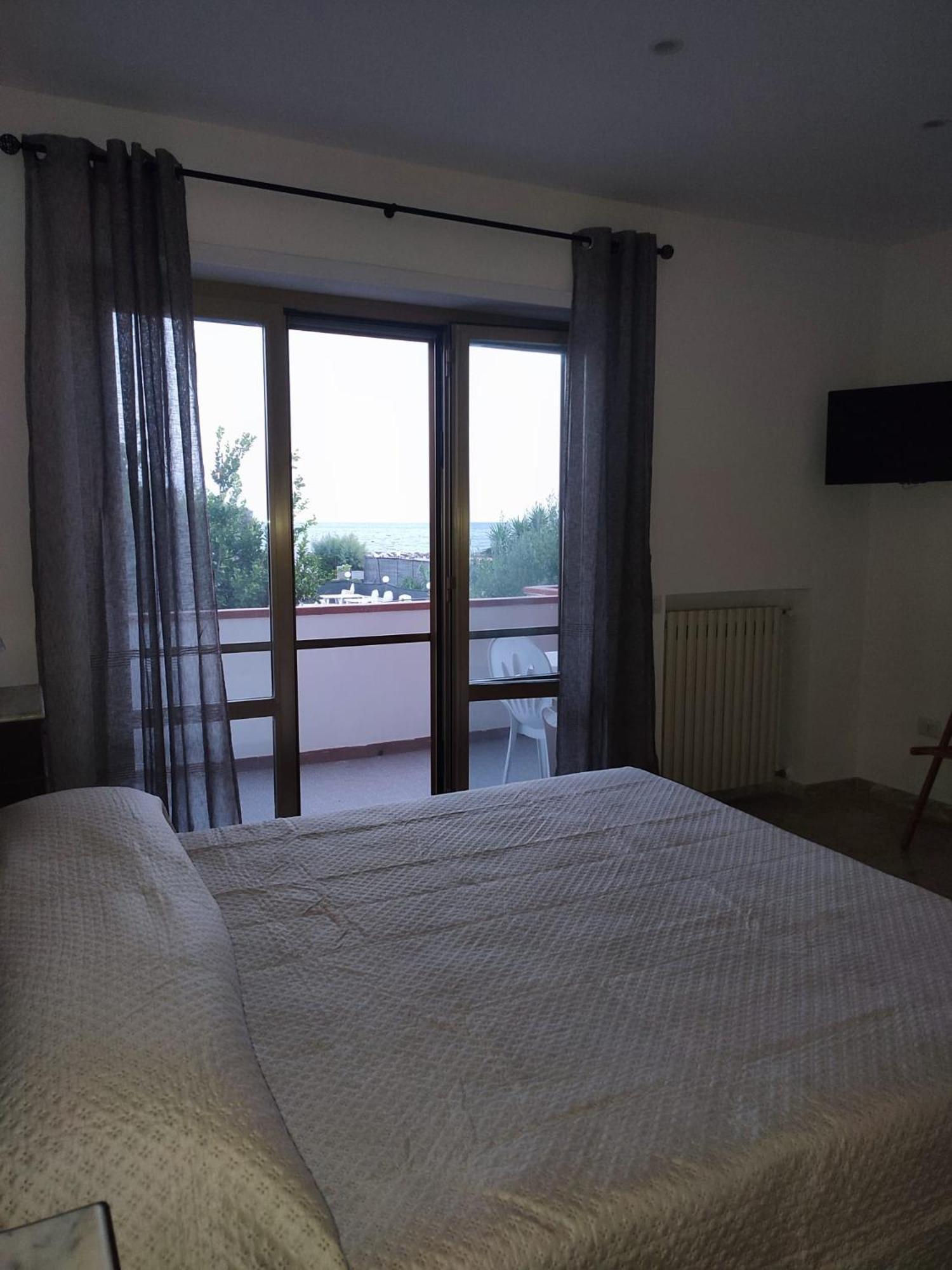 Profumo Di Mare Hotel Formia Kültér fotó