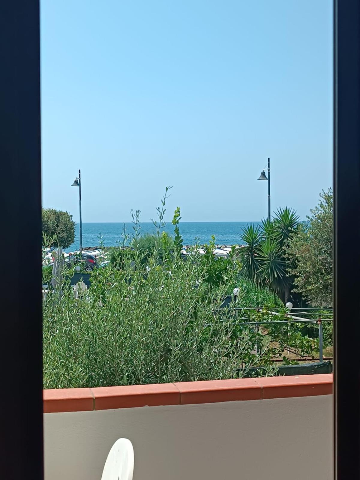 Profumo Di Mare Hotel Formia Kültér fotó